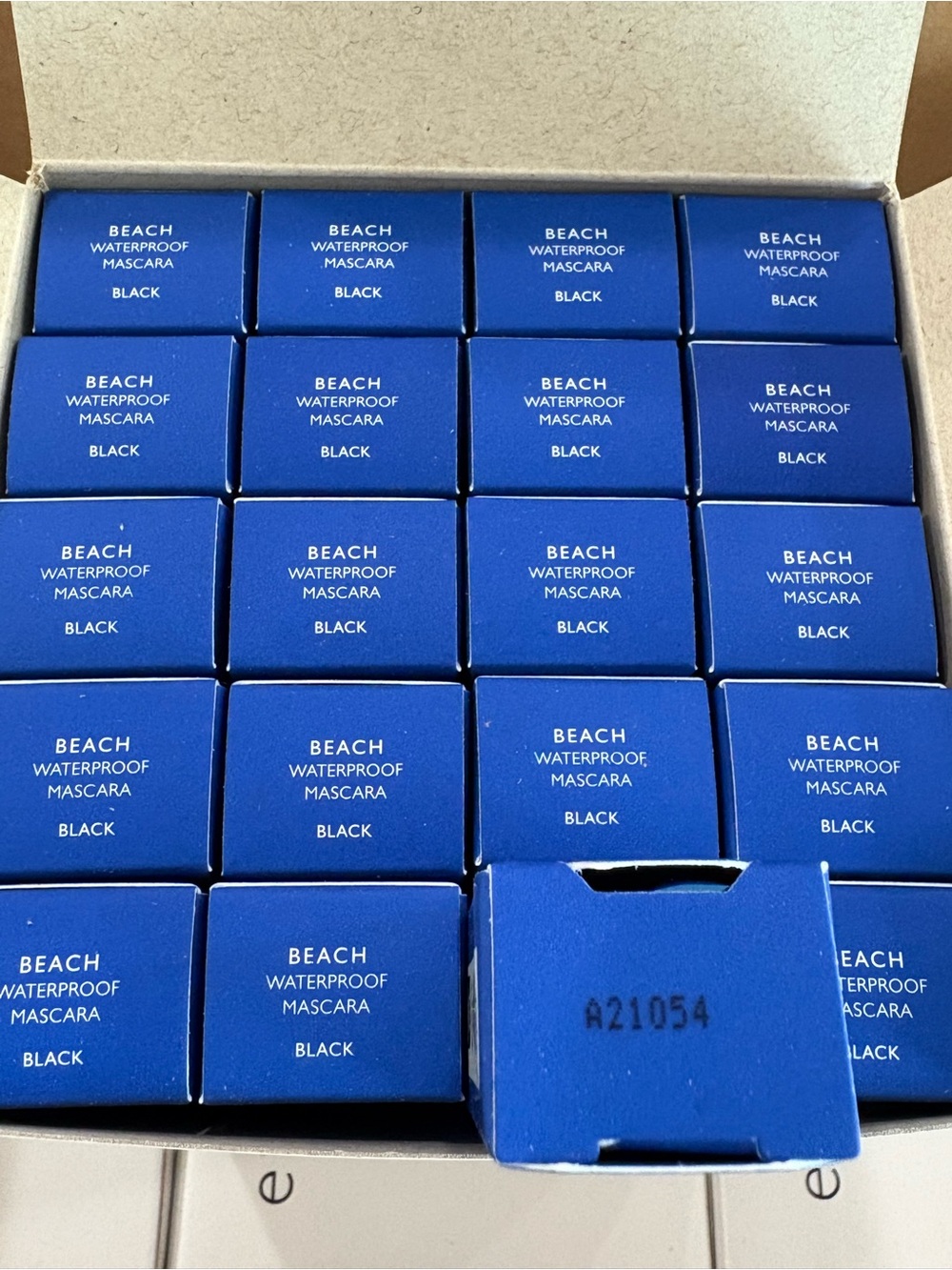 Eyeko Beach Waterproof Black Mascara Case of 20 full size new in box - Picture 2 of 5